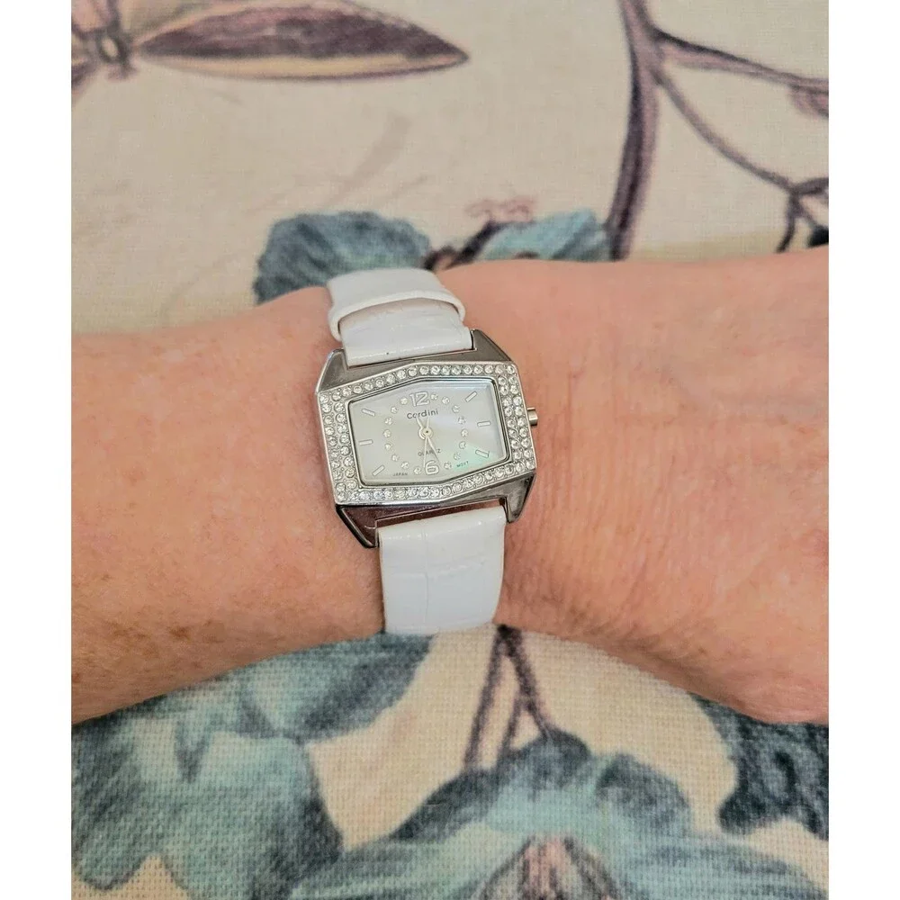 Vintage Cardini Elegant Dress Watch - White Croc-Embossed Leather Strap